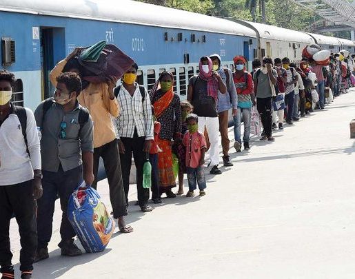 जानिए कहां और कैसे चेक करें Train Running Status