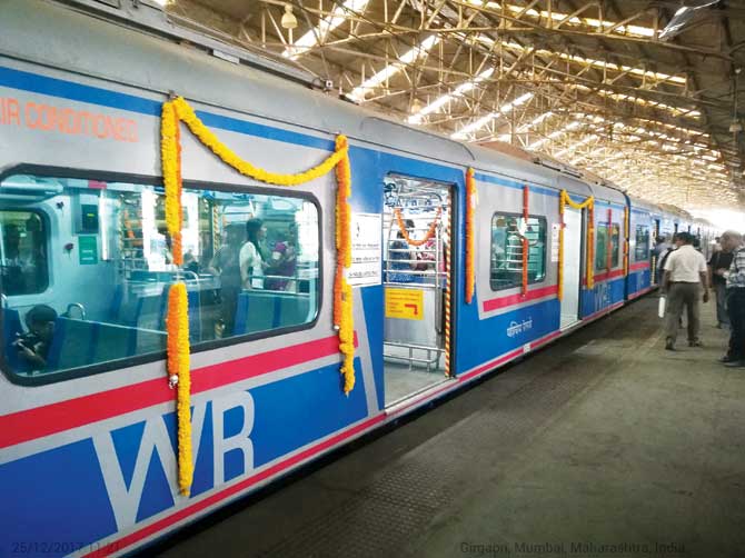 Mumbai to get AC suburban trains on New Year