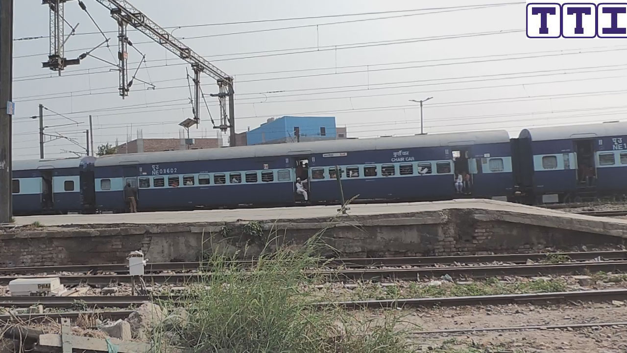 Uttarakhand Sampark Kranti Express Slip