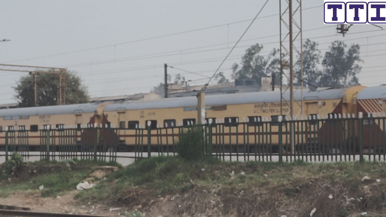 Udaipur City - New Jalpaiguri Weekly Express