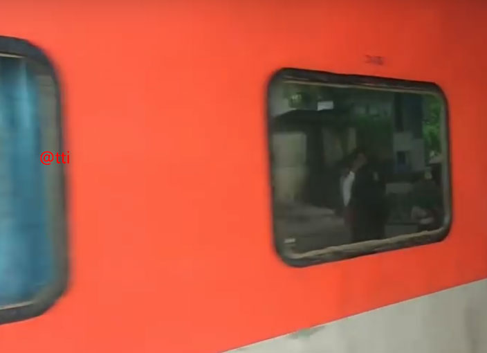 Hazrat Nizamuddin - KSR Bengaluru City Rajdhani Express